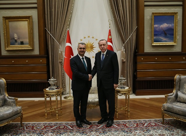 AHLATCI’DAN AK PARTİ’NİN 25. KURULUŞ YIL DÖNÜMÜ MESAJI